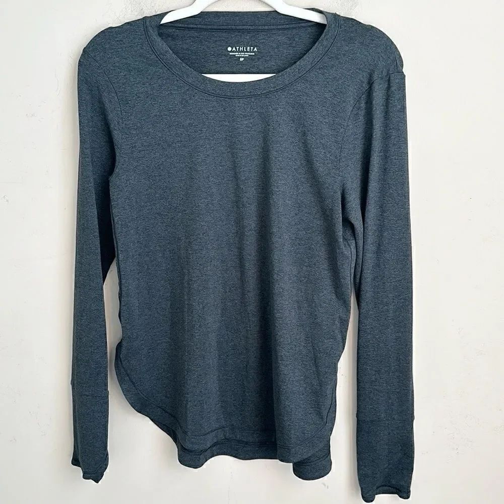 Athleta Gray Long Sleeve Athletic Top S